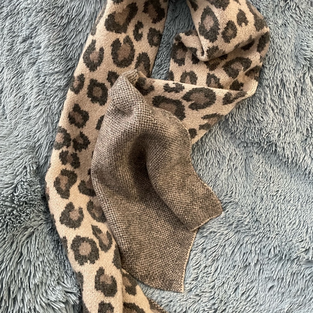 Tan print wool scarf